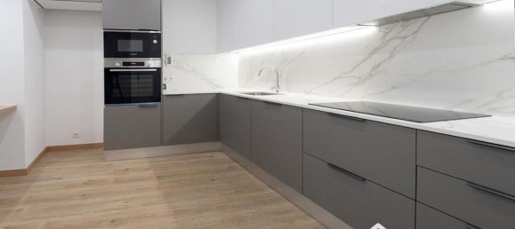 2 bedrooms Apartment in Sants-Montjuic, Spain No. 141818 12