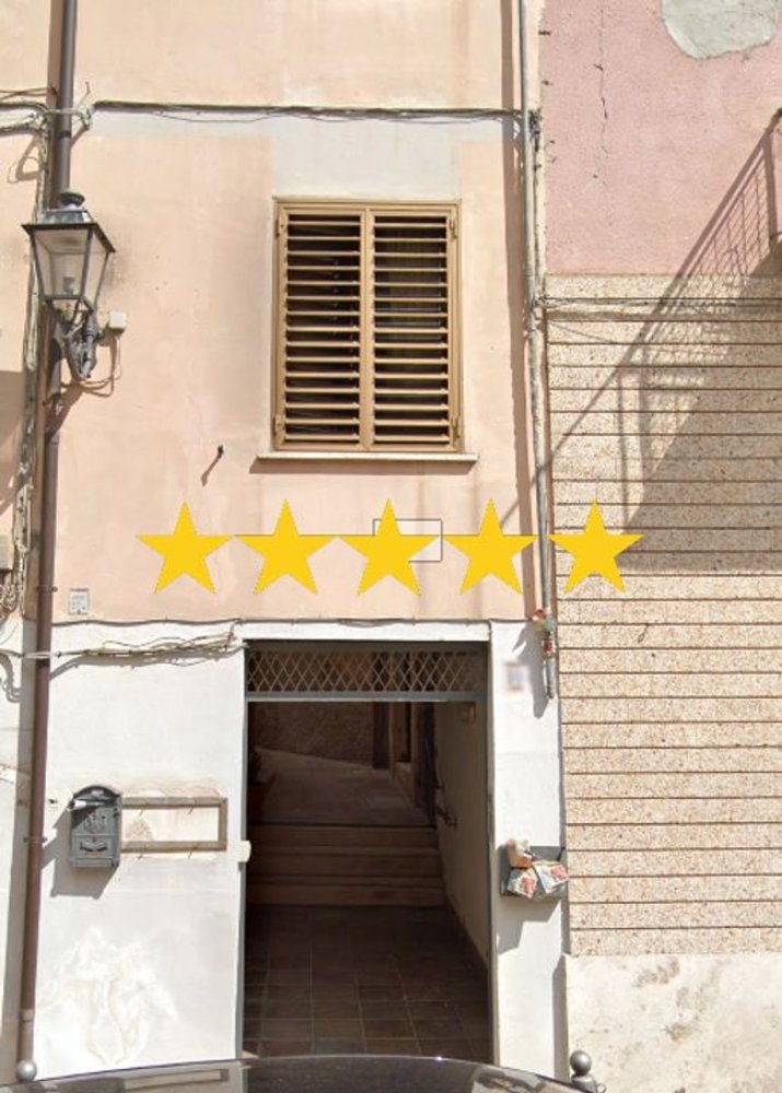 3 rooms Apartment in Benevento, Italy No. 206699