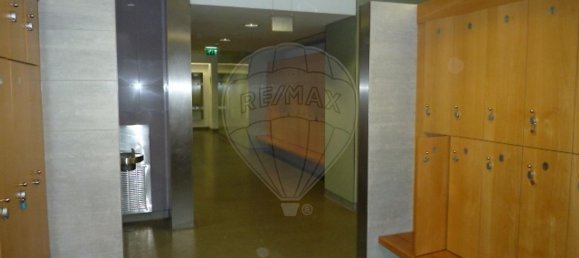 5136m² Commercial property in Porto, Portugal No. 50345 4