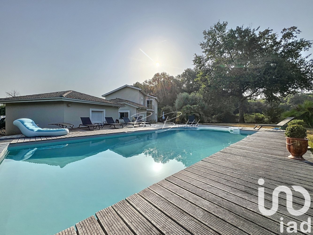 4 bedrooms House in Saint-Caprais-de-Bordeaux, France No. 348633