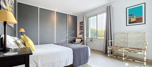 4 bedrooms House in Saint-Caprais-de-Bordeaux, France No. 348633 11