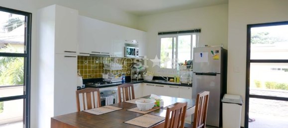 4 bedrooms Cafe / restaurant in Phuket, Thailand No. 7590 4