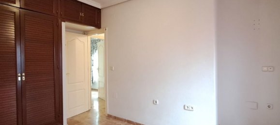 Apartamento de 5 dormitorios en Torrevieja, Spain No. 176278 23