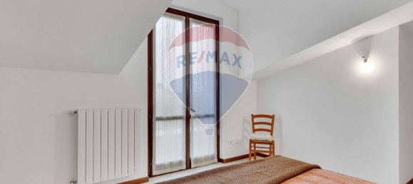 2 Schlafzimmer Penthouse in Carpiano, Italy, Nr. 358236 13