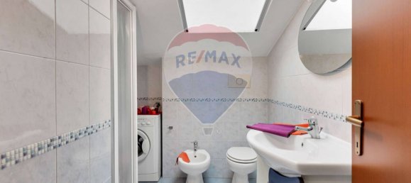 2 Schlafzimmer Penthouse in Carpiano, Italy, Nr. 358236 14