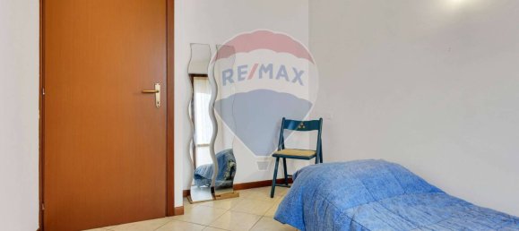 2 Schlafzimmer Penthouse in Carpiano, Italy, Nr. 358236 17