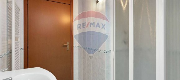 2 Schlafzimmer Penthouse in Carpiano, Italy, Nr. 358236 16