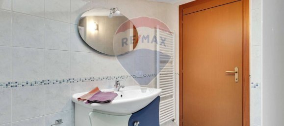 2 Schlafzimmer Penthouse in Carpiano, Italy, Nr. 358236 15