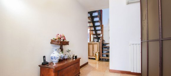 5غرفة منزل ذو طابقين في Verona, Italy رقم 276456 17