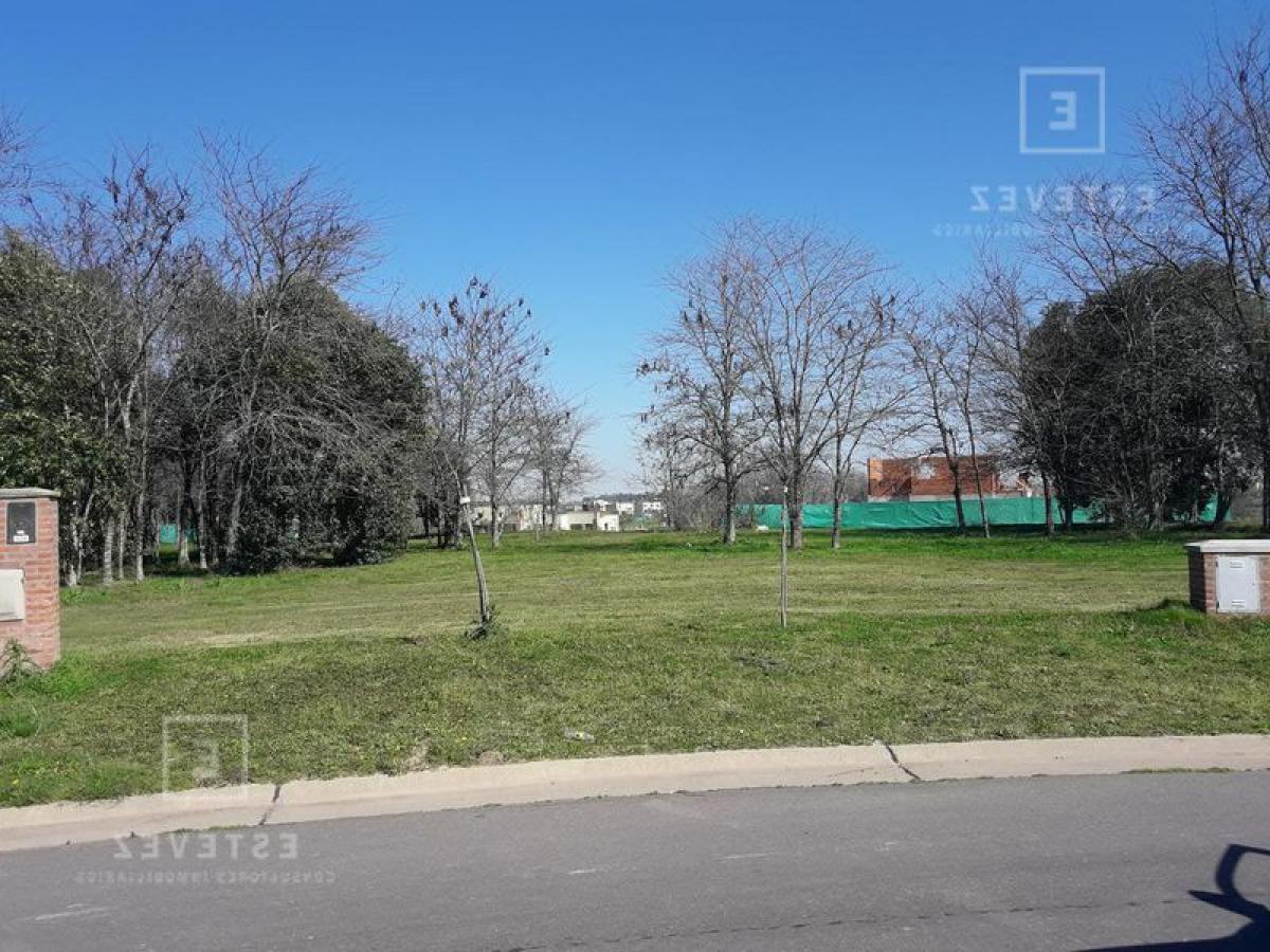  Land in Escobar, Argentina No. 117715