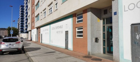 Коммерческая недвижимость 225м² в Леон, Испания № 75546 3