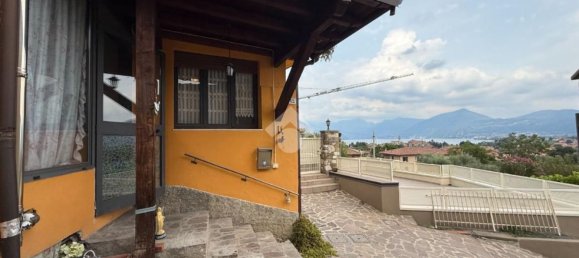 Casa de 4 habitaciónes en Iseo, Italy No. 309743 3