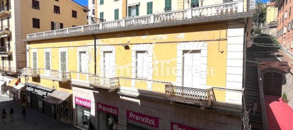 3 bedrooms Apartment in La Spezia, Italy No. 285989 2