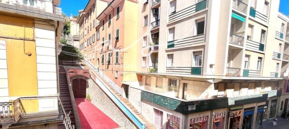 3 bedrooms Apartment in La Spezia, Italy No. 285989 4