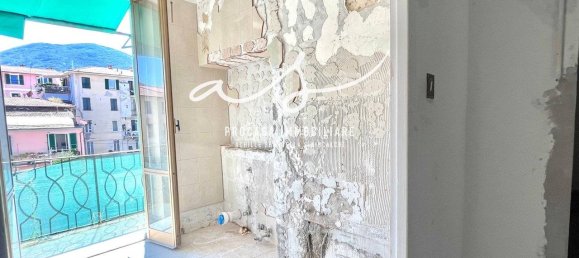 3 bedrooms Apartment in La Spezia, Italy No. 285989 7