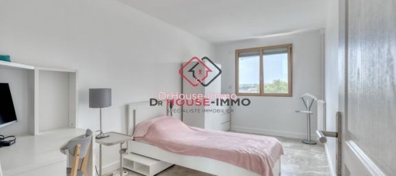 Квартира с 4 спальнями в Нёйи-сюр-Марн, Франция № 311203 7