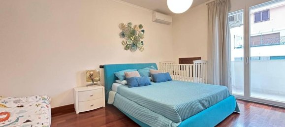 Квартира с 4 комнатами в Казерта, Италия № 149104 23