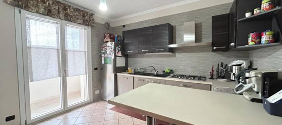 Квартира с 4 комнатами в Казерта, Италия № 149104 19