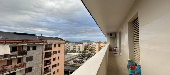 Квартира с 4 комнатами в Казерта, Италия № 149104 8