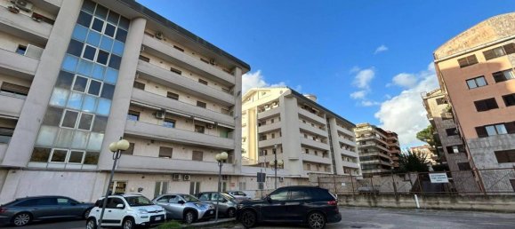 Квартира с 4 комнатами в Казерта, Италия № 149104 30