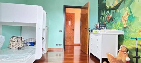 Квартира с 4 комнатами в Казерта, Италия № 149104 25