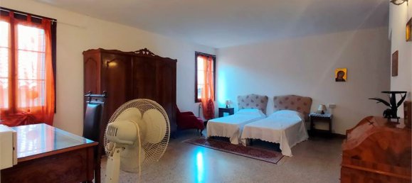 4 bedrooms Apartment in Venice, Italy No. 61720 23