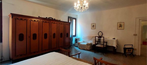 4 bedrooms Apartment in Venice, Italy No. 61720 29
