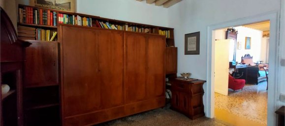 4 bedrooms Apartment in Venice, Italy No. 61720 35