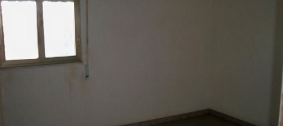 7 rooms House in Vittoria, Italy No. 200024 10