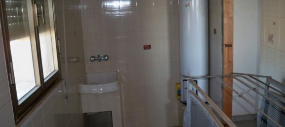 7 rooms House in Vittoria, Italy No. 200024 9