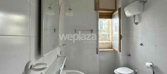 2 bedrooms Apartment in San Giorgio a Cremano, Italy No. 329732 8