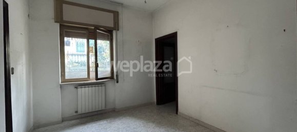 2 bedrooms Apartment in San Giorgio a Cremano, Italy No. 329732 4