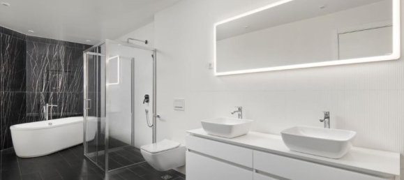 5 bedrooms Commercial property in Kotor, Montenegro No. 109 9