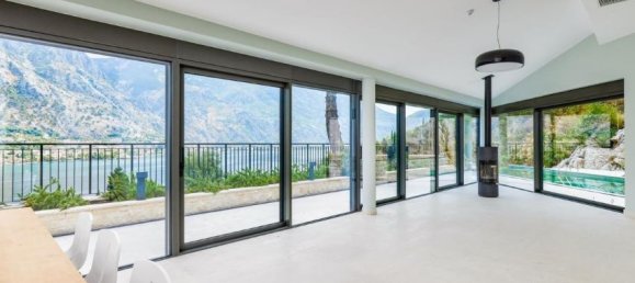 5 bedrooms Commercial property in Kotor, Montenegro No. 109 5