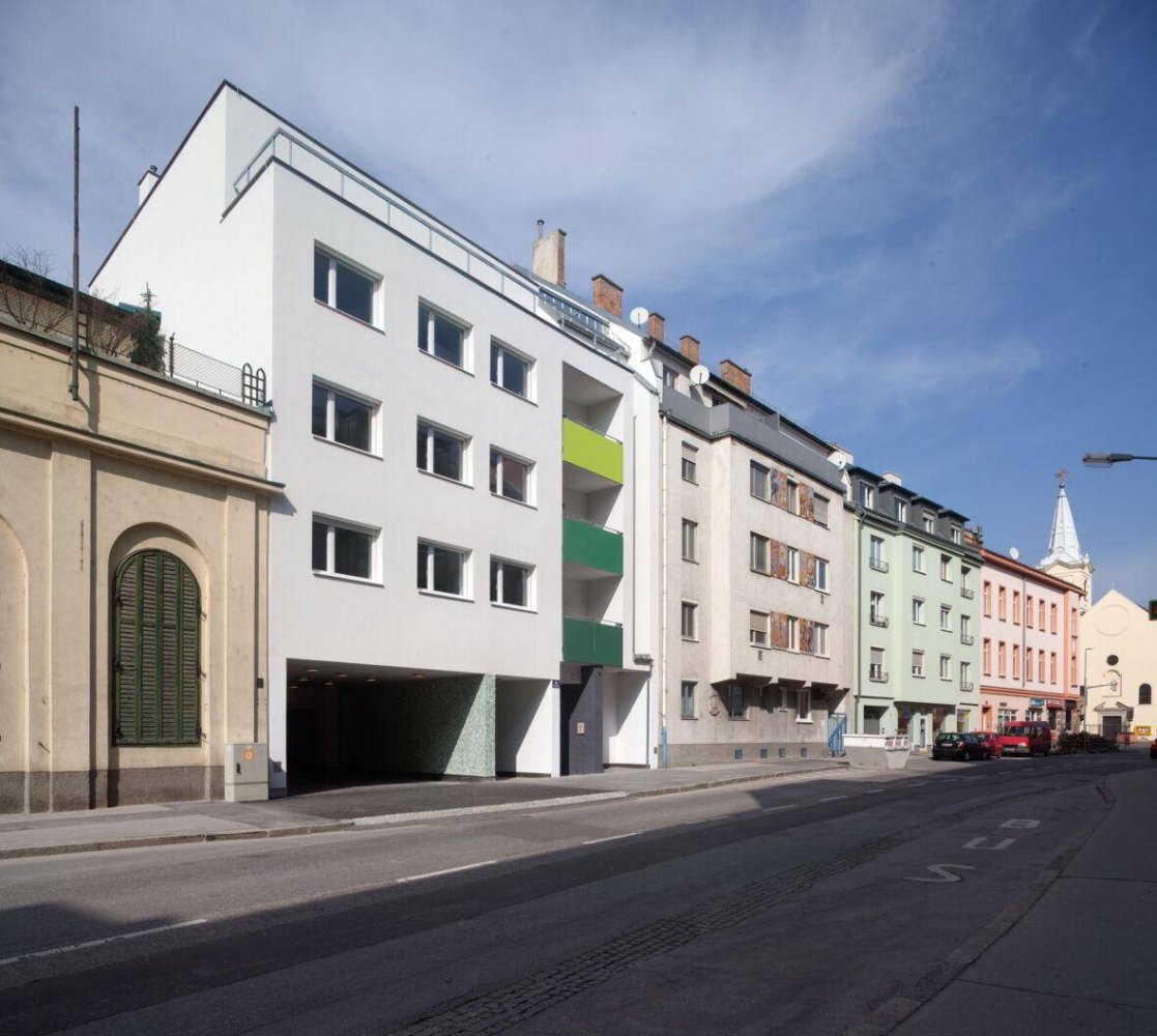 Estacionamento em Schwechat, Austria N.º 138913