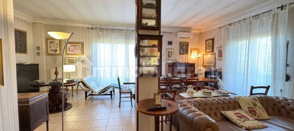 Villa de 6 dormitorios en Mentana, Italy No. 67899 2