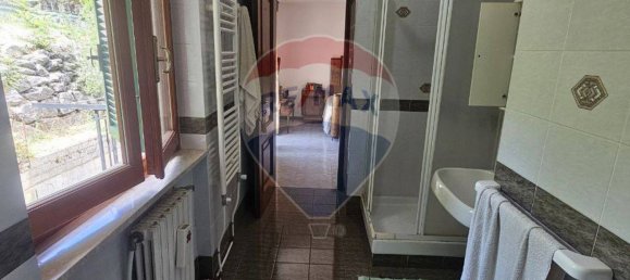 4 bedrooms House in Morcone, Italy No. 270464 36