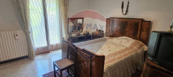 4 bedrooms House in Morcone, Italy No. 270464 32