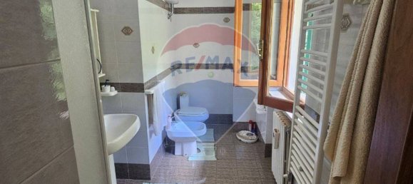 4 bedrooms House in Morcone, Italy No. 270464 37