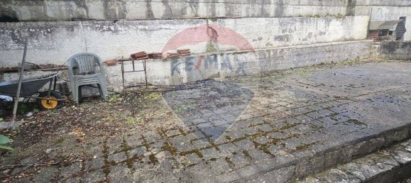 4 bedrooms House in Morcone, Italy No. 270464 9