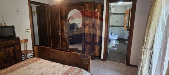 4 bedrooms House in Morcone, Italy No. 270464 31