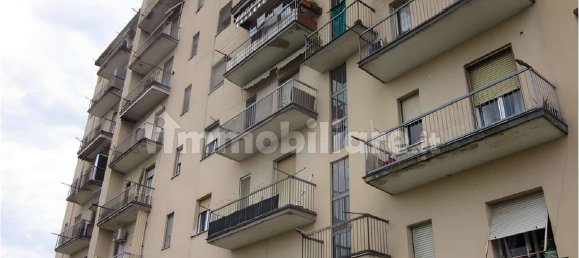 2-salle Appartement à Sannazzaro de' Burgondi, Italy No. 11579 2