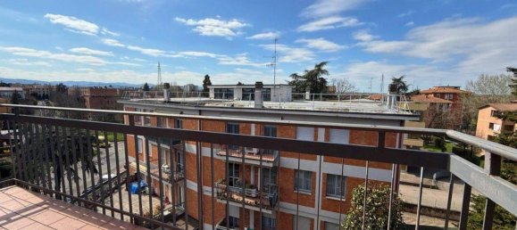 Apartamento de 4 habitaciónes en Reggio Emilia, Italy No. 35947 40