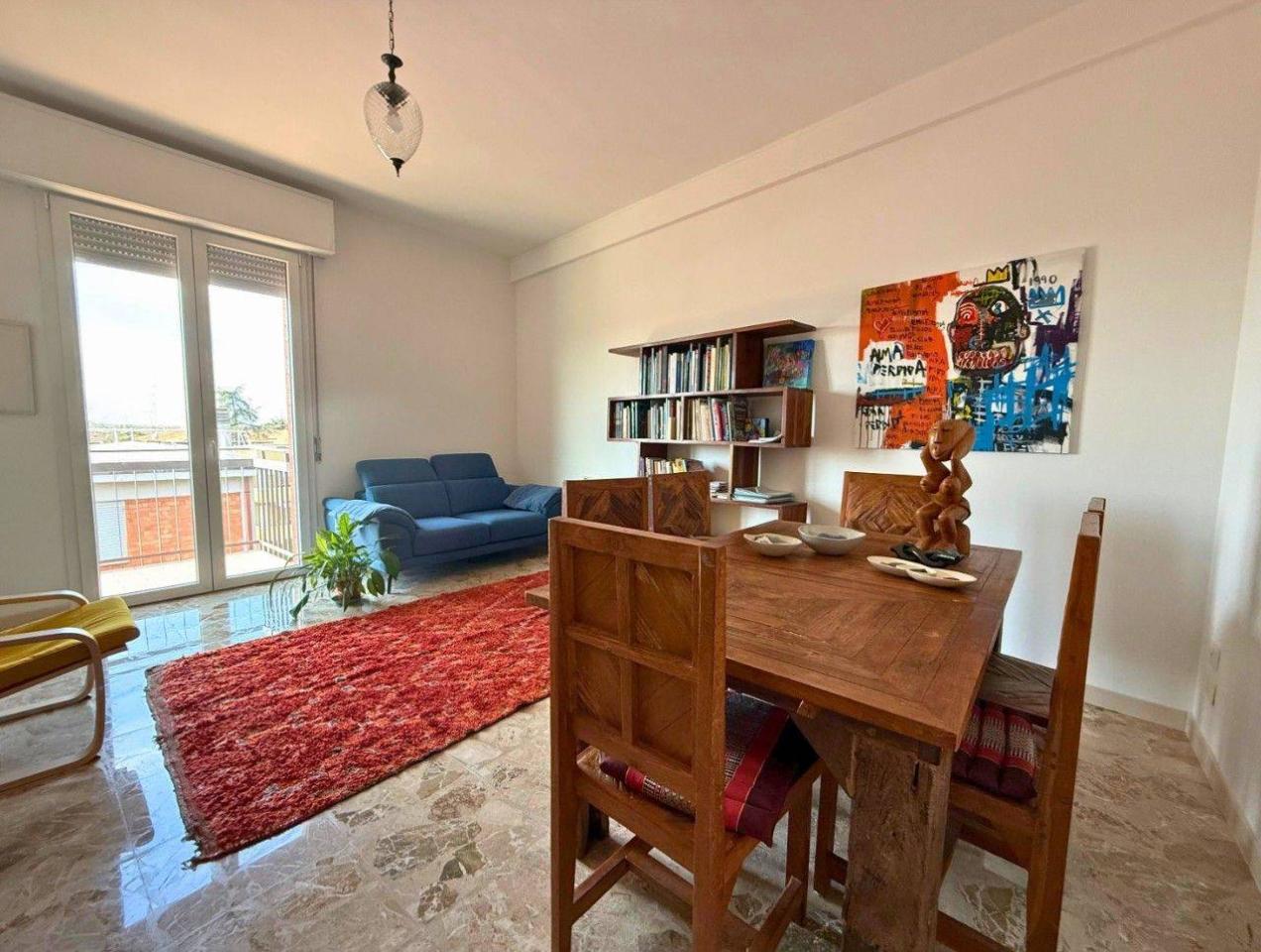 Apartamento de 4 habitaciónes en Reggio Emilia, Italy No. 35947