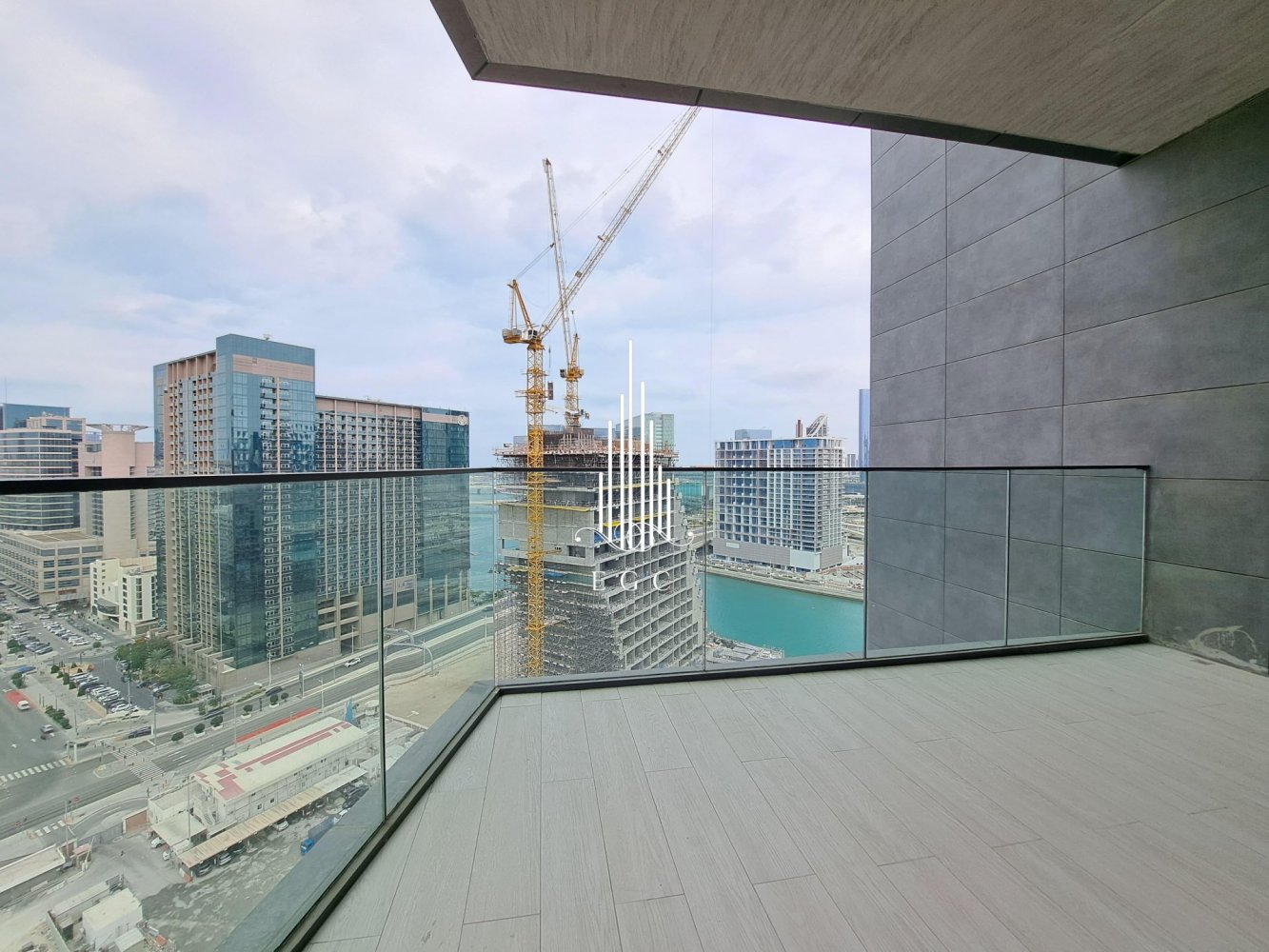 Квартира с 2 спальнями в Tourist Club Area, ОАЭ № 22497