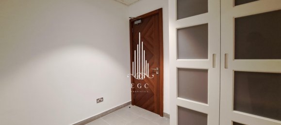 Квартира с 2 спальнями в Tourist Club Area, ОАЭ № 22497 7