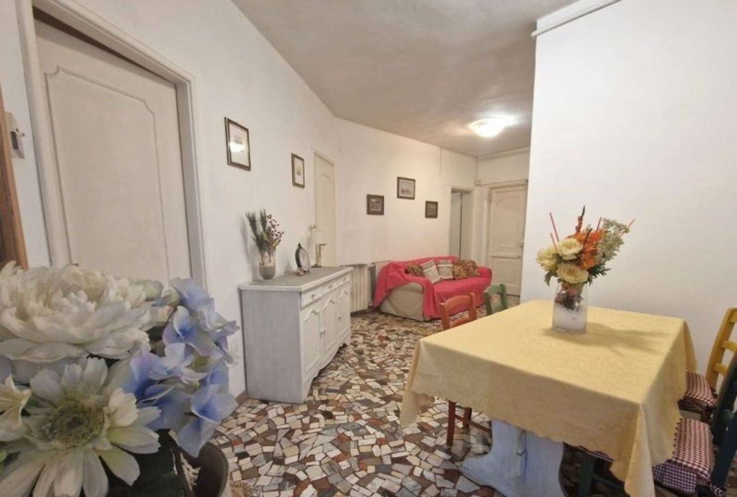 Квартира с 4 спальнями в Виареджо, Италия № 370812