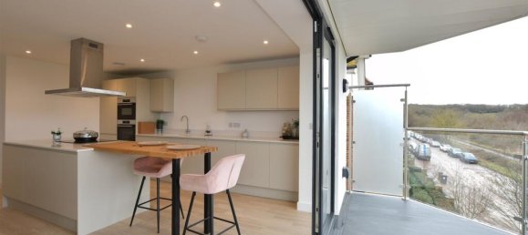 2 bedrooms Apartment in Chingford, United Kingdom No. 3937 5