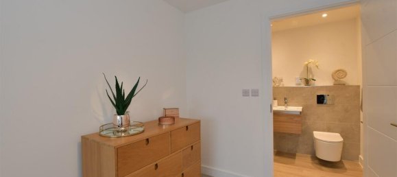 2 bedrooms Apartment in Chingford, United Kingdom No. 3937 9