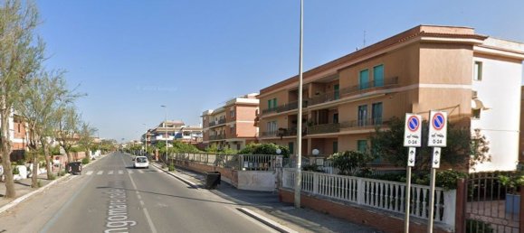 2-salle Appartement à Pomezia, Italy No. 202018 3